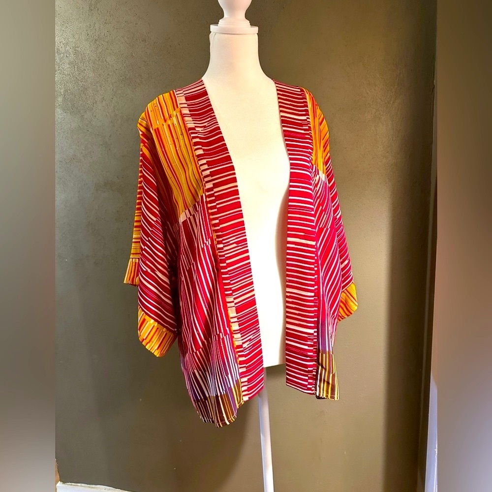 Cabi multi colored short kimono top, XS